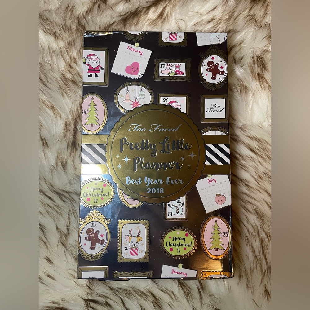 Too Faced Pretty Little Planner Best Year Ever Eyeshadow set. Holiday limited ed - Picture 4 of 7